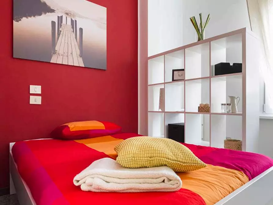 Immagine 2 di Camera in affitto  in Viale Carlo Espinasse12 a Milano