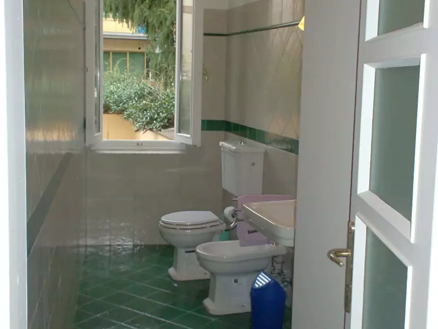 Immagine 24 di Camera in affitto  in Via del Campuccio100 a Firenze