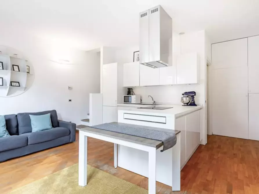 Immagine 1 di Appartamento in affitto  in Via Privata Riccardo Ceroni10 a Milano
