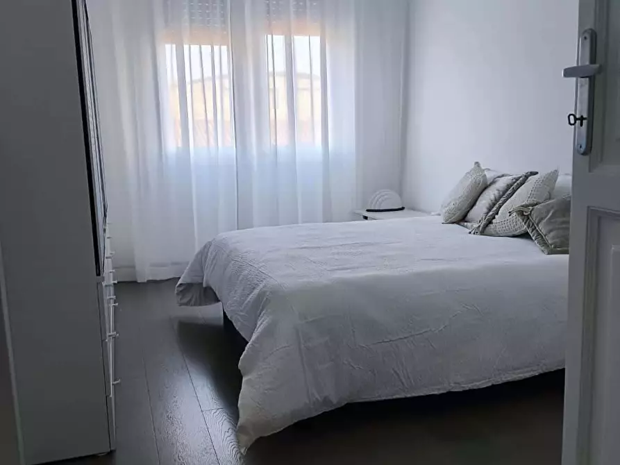 Immagine 64 di Appartamento in affitto  in Via Irnerio9 a Bologna