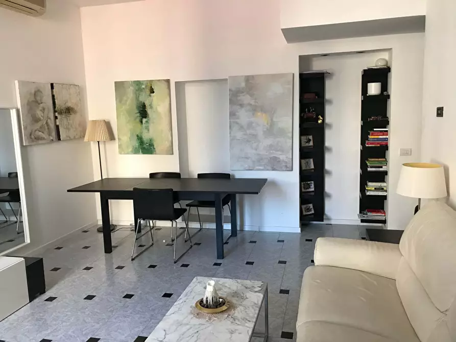 Immagine 5 di Appartamento in affitto  in Via Marcantonio dal Re16 a Milano