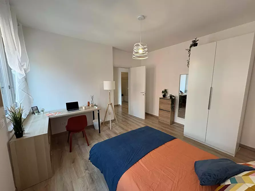 Immagine 2 di Camera in affitto  in Via Cefalonia4a a Verona