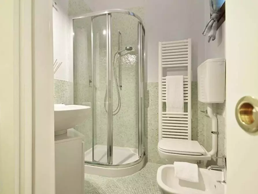 Immagine 13 di Appartamento in affitto  in Vicolo dei Malespini1 a Firenze