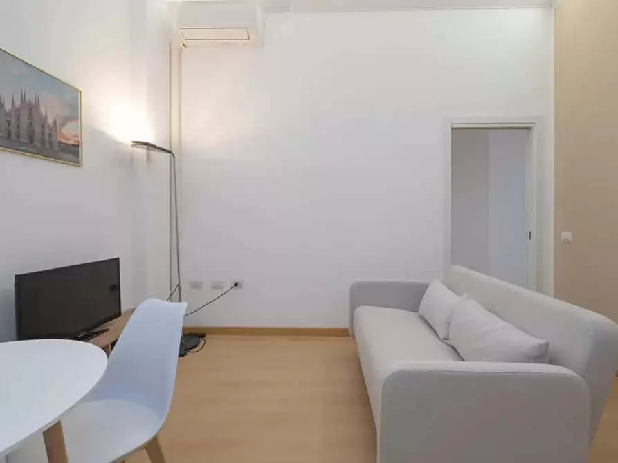 Immagine 13 di Appartamento in affitto  in Via Macedonio Melloni40 a Milano