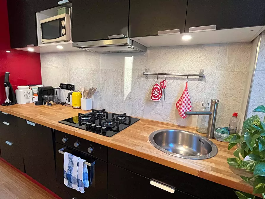 Immagine 10 di Appartamento in affitto  in Via Legnone71 a Milano