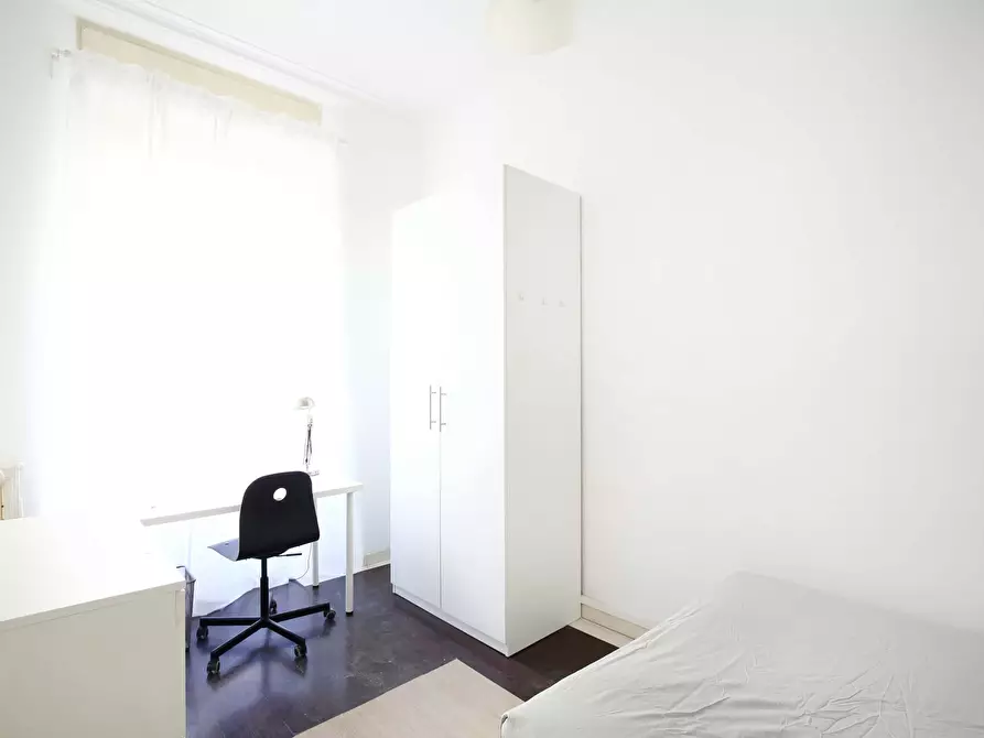 Immagine 1 di Camera in affitto  in Via Raimondo Franchetti3 a Milano