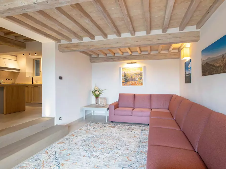 Immagine 11 di Appartamento in affitto  in Località Torreone95 a Cortona