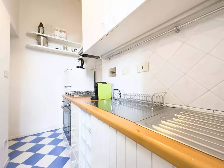 Immagine 23 di Appartamento in affitto  in Via della Mercede16 a Roma