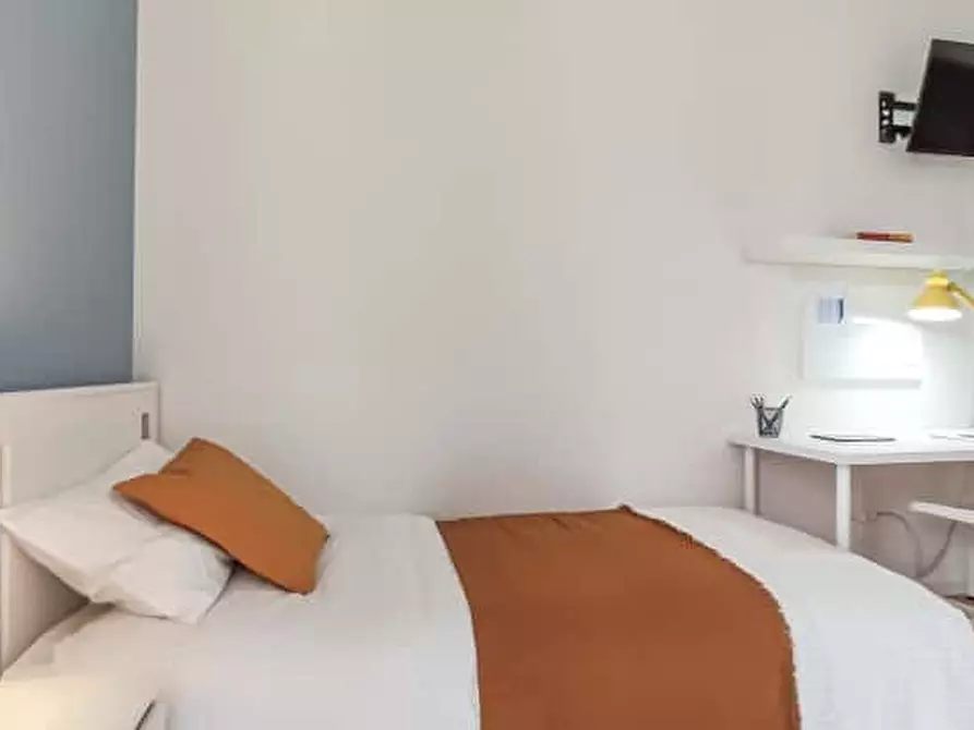 Immagine 6 di Camera in affitto  in Viale Luigi Ridolfi21 a Forli'