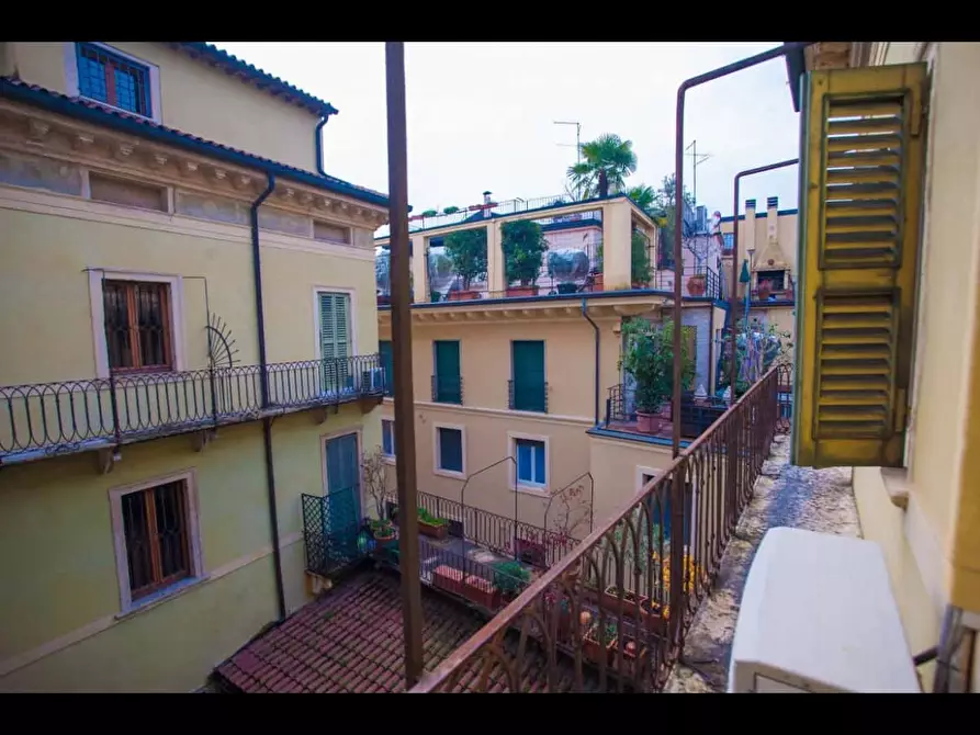 Immagine 19 di Appartamento in affitto  in Via Giuseppe Mazzini7 a Verona