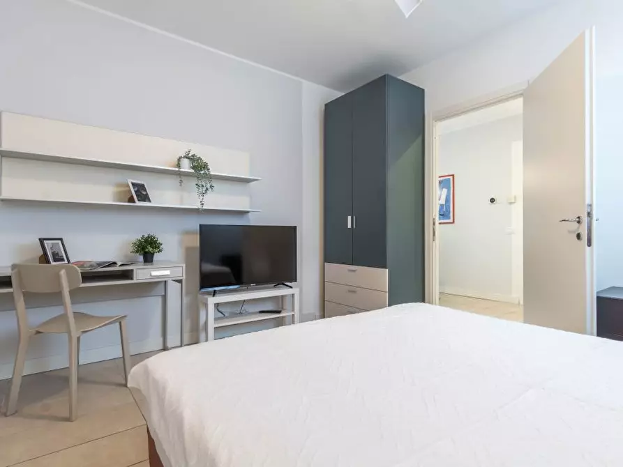 Immagine 3 di Camera in affitto  in Via Bernardino Biondelli7 a Milano