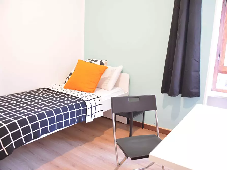 Immagine 2 di Camera in affitto  in Via Tigellio20 a Cagliari