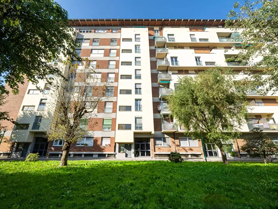 Immagine 1 di Appartamento in affitto  in Via delle Genziane3 a Milano