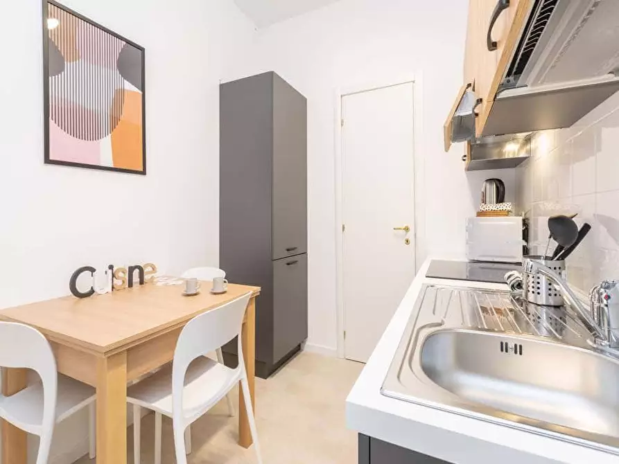 Immagine 9 di Camera in affitto  in Via Salasco1 a Milano