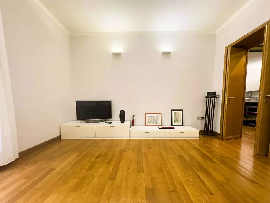 Immagine 12 di Appartamento in affitto  in Borgo Vittorio9 a Roma