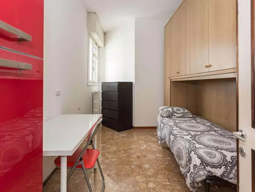 Immagine 6 di Camera in affitto  in Via Michele Saponaro a Milano