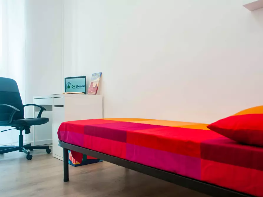 Immagine 3 di Camera in affitto  in Via Aldo Barbaro15 a Torino