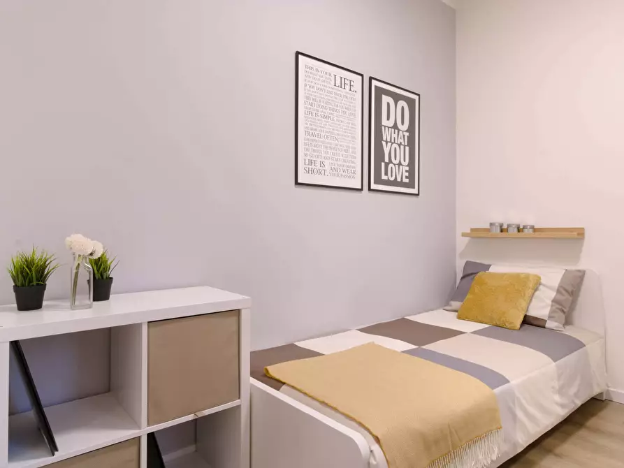 Immagine 1 di Camera in affitto  in Piazzale Guglielmo Corvi12 a Brescia