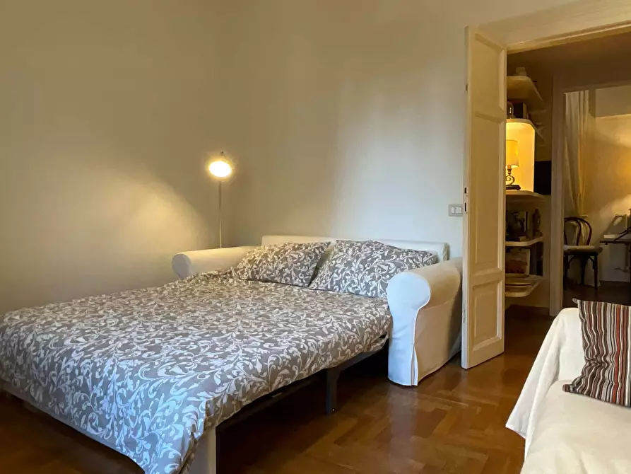 Immagine 37 di Appartamento in affitto  in Via di Sant'Andrea delle Fratte a Roma