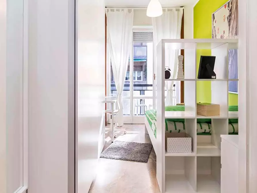 Immagine 3 di Camera in affitto  in Via Don Carlo Gnocchi7 a Milano