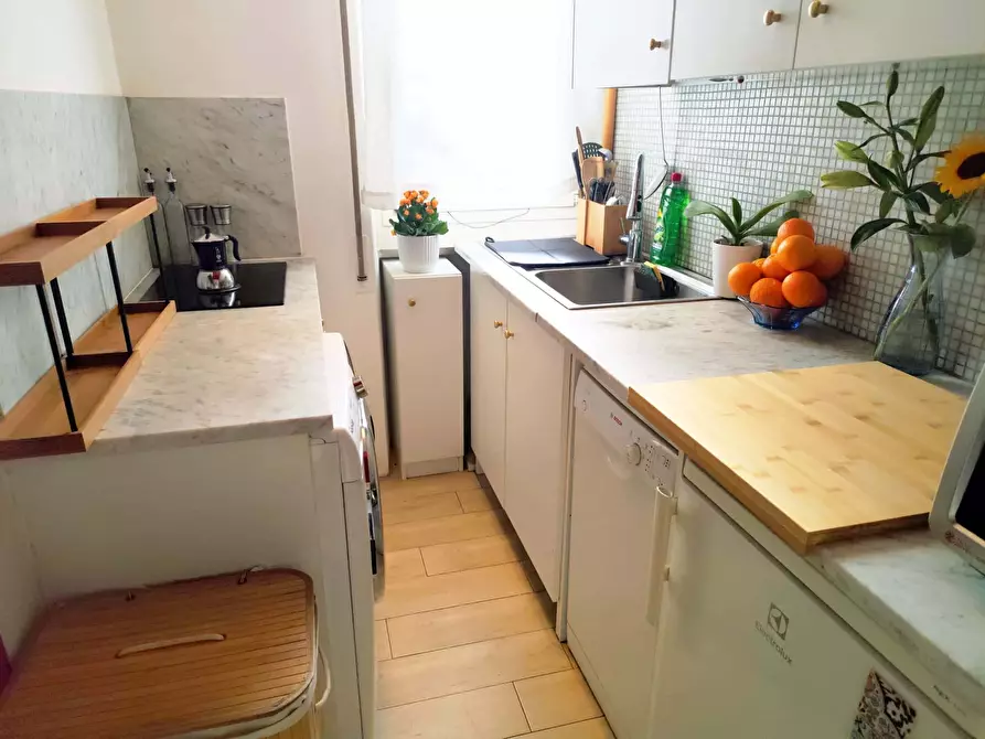 Immagine 14 di Appartamento in affitto  in Via Filippi a Roma