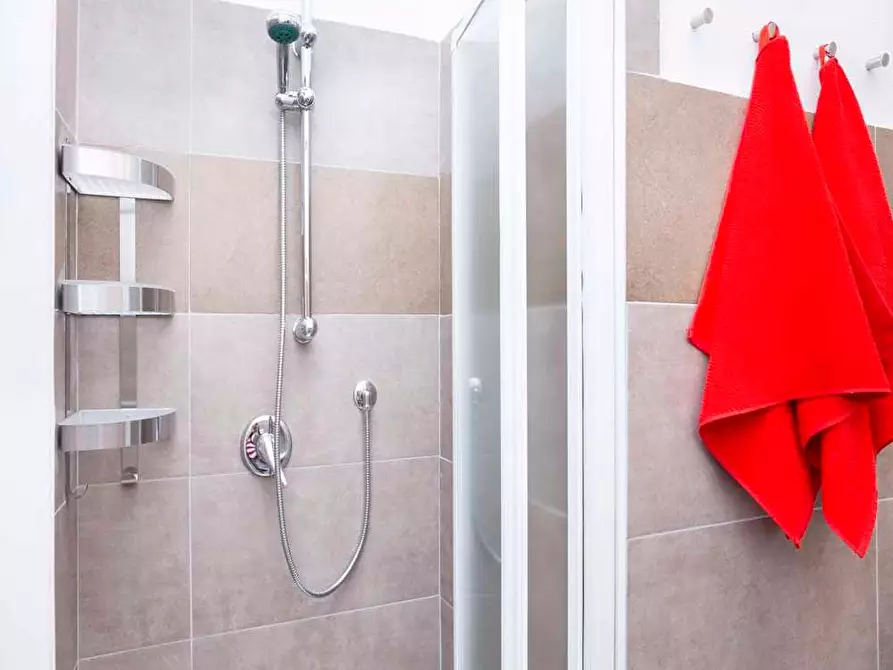 Immagine 38 di Camera in affitto  in Viale Carlo Espinasse12 a Milano