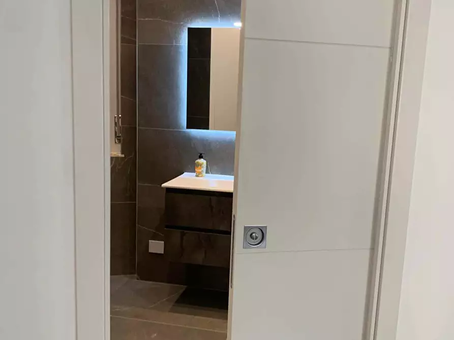 Immagine 8 di Appartamento in affitto  in Piazza Euclide31 a Roma