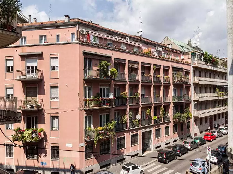 Immagine 15 di Camera in affitto  in Via Tarquinio Prisco3 a Milano