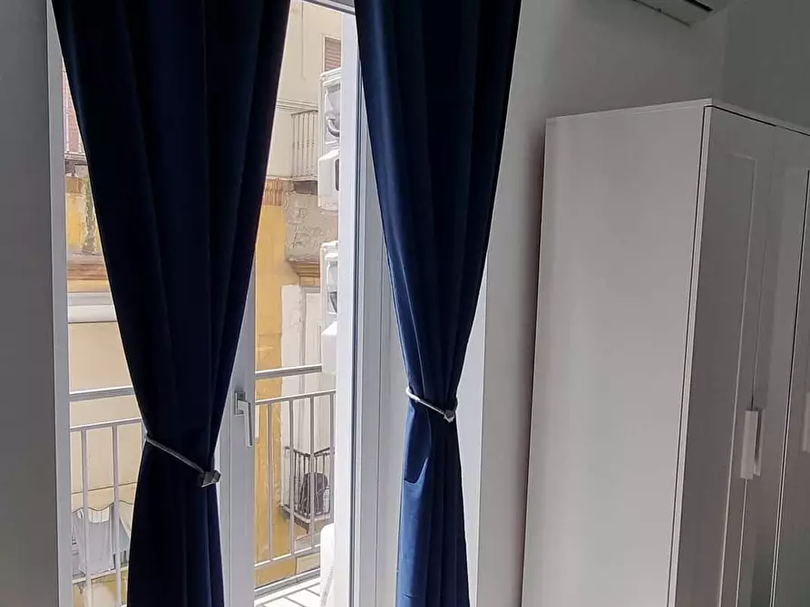 Immagine 25 di Camera in affitto  in Via dei Tribunali268 a Napoli