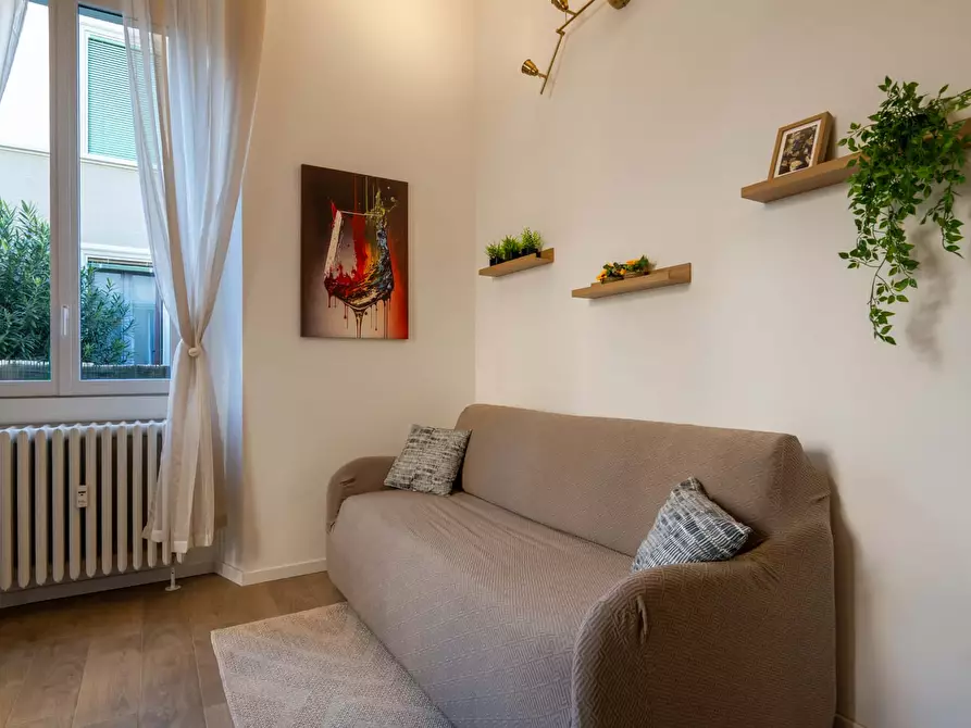 Immagine 52 di Appartamento in affitto  in Via Giovanni Pascoli4 a Milano