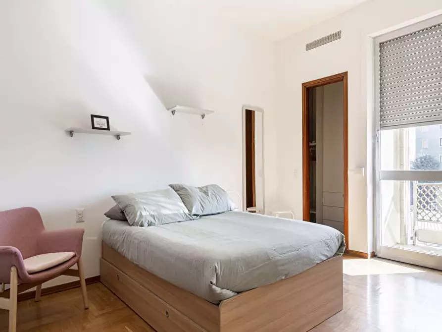 Immagine 6 di Camera in affitto  in Via Gianfranco Zuretti75 a Milano