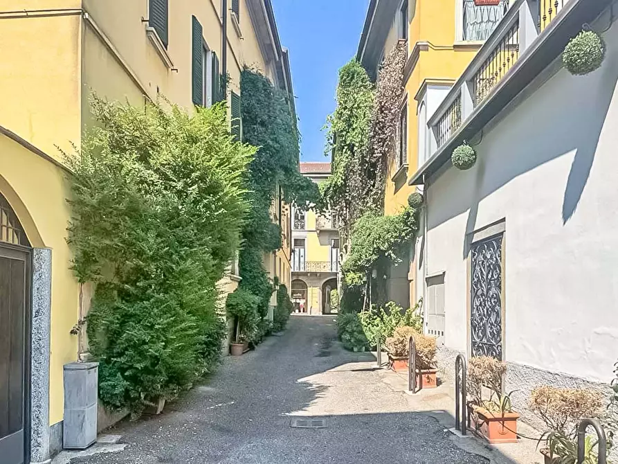 Immagine 28 di Appartamento in affitto  in Via Angelo Bellani4 a Monza