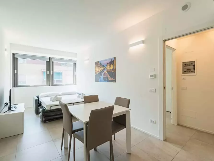 Immagine 11 di Appartamento in affitto  in Via Ippolito Rosellini2 a Milano