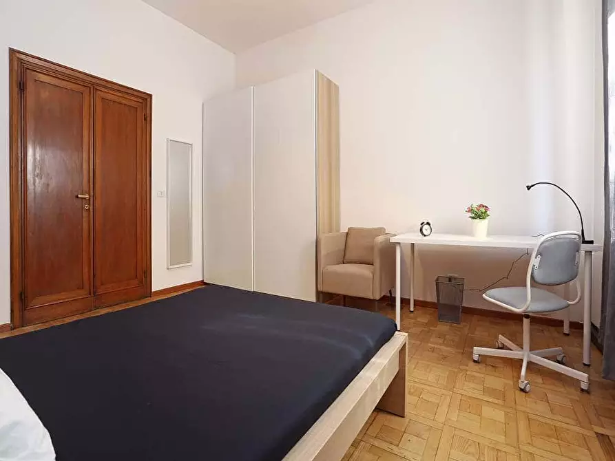 Immagine 13 di Camera in affitto  in Via Rodolfo Lanciani1 a Roma