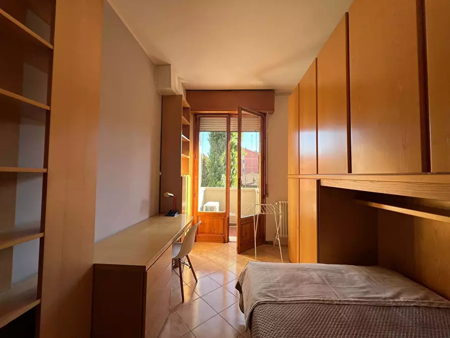 Immagine 3 di Camera in affitto  in Via della Torretta30 a Bologna