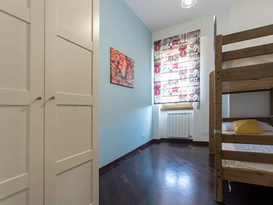 Immagine 33 di Appartamento in affitto  in Via dei Gozzadini31 a Roma
