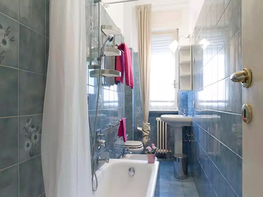 Immagine 34 di Camera in affitto  in Via Bergamo12 a Milano