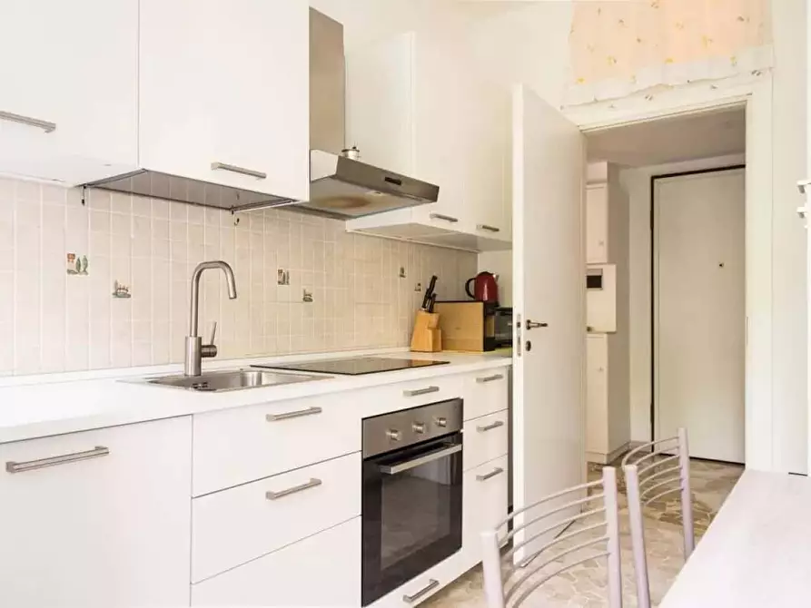 Immagine 15 di Appartamento in affitto  in Via Giovanni Pezzotti18 a Milano