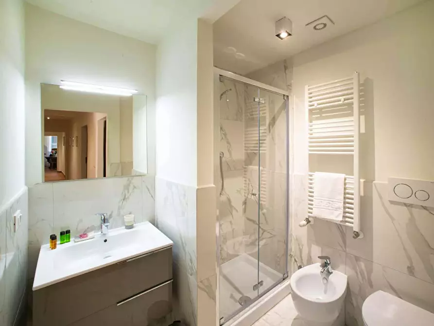 Immagine 5 di Appartamento in affitto  in Borgo Santi Apostoli a Firenze