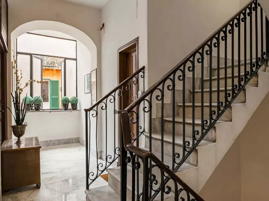 Immagine 24 di Appartamento in affitto  in Via Frattina a Roma