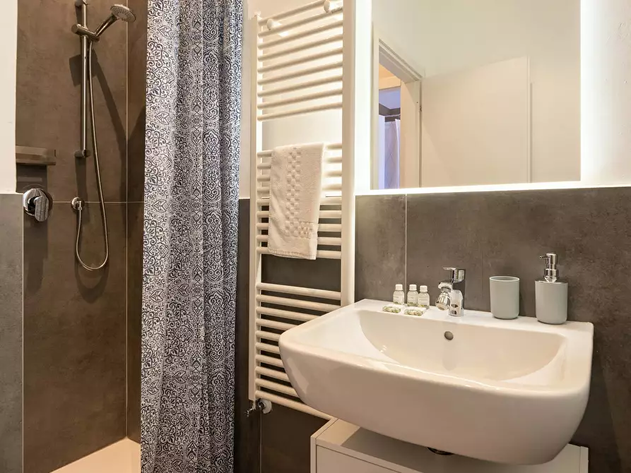 Immagine 37 di Appartamento in affitto  in Via degli Alfani a Firenze