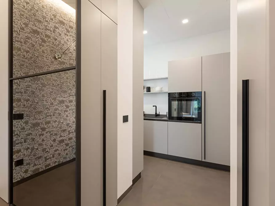 Immagine 33 di Appartamento in affitto  in Via Guido D'Arezzo8 a Milano