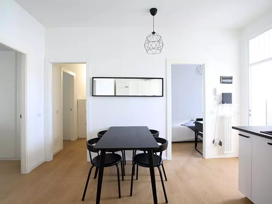 Immagine 14 di Camera in affitto  in Via Carlo Marx12 a Milano