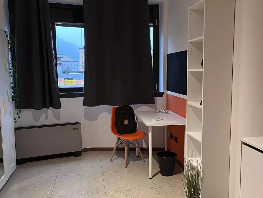 Immagine 2 di Camera in affitto  in Via del Brennero136 a Trento