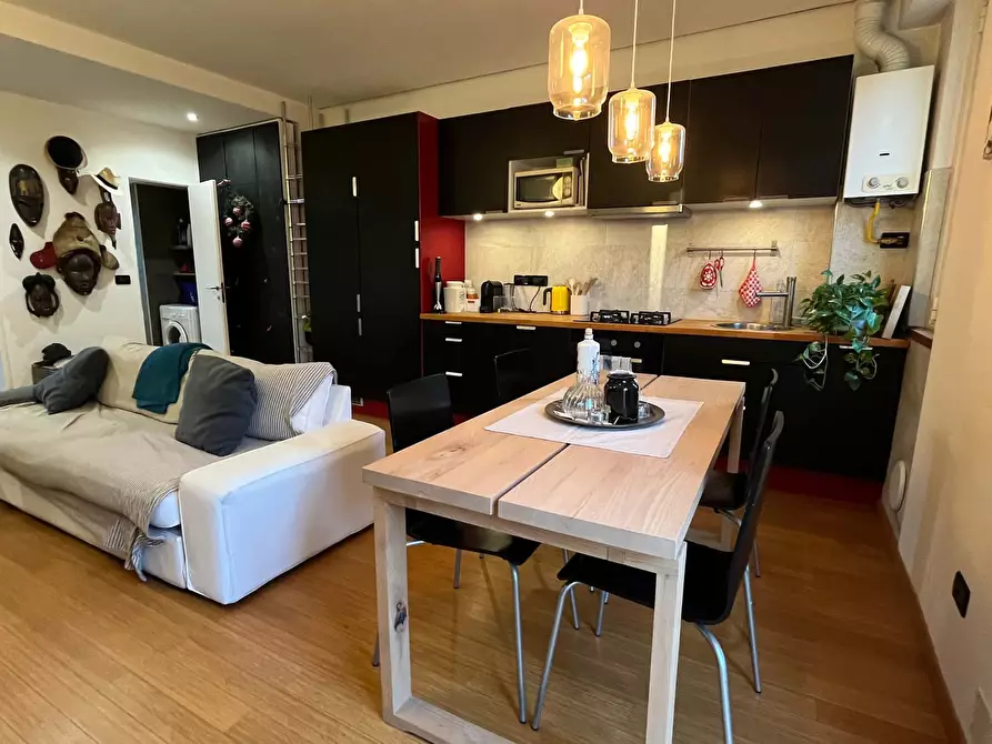 Immagine 11 di Appartamento in affitto  in Via Legnone71 a Milano