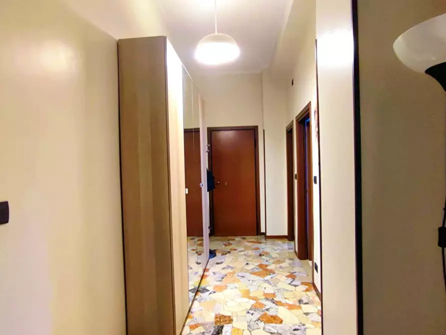 Immagine 17 di Appartamento in affitto  in Via Tavazzano a Milano