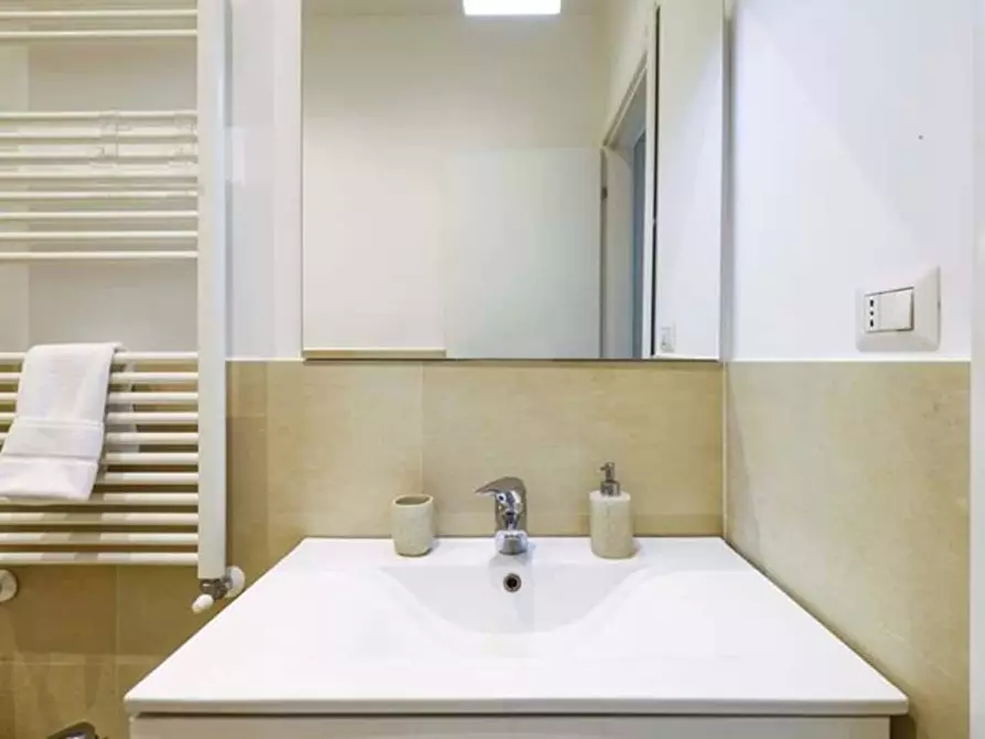 Immagine 8 di Appartamento in affitto  in Via Felice Casati22 a Milano