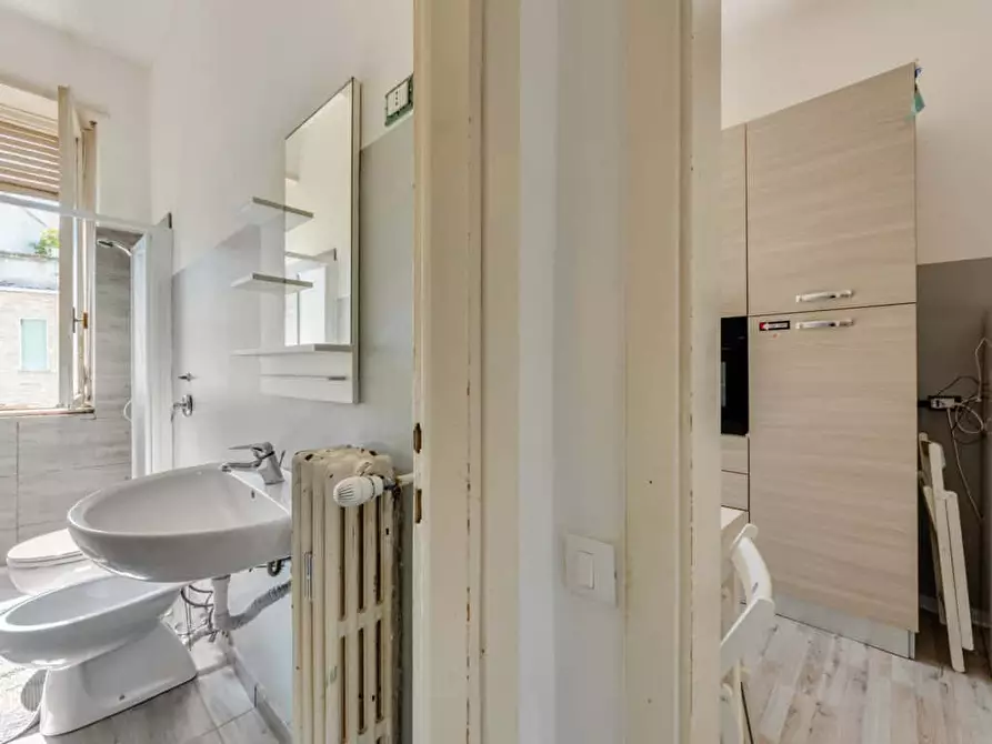 Immagine 8 di Camera in affitto  in Corso di Porta Romana116a a Milano