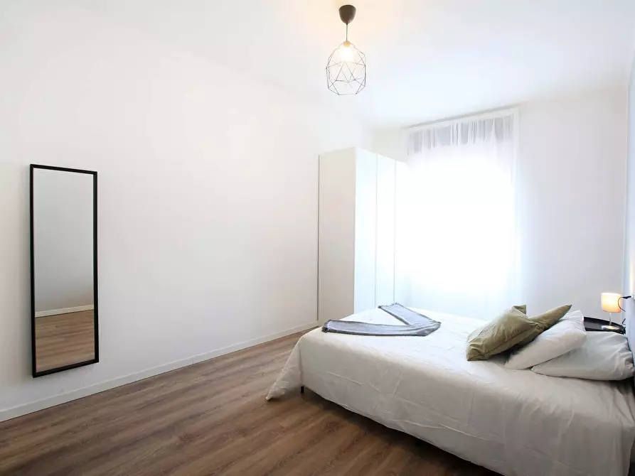 Immagine 1 di Camera in affitto  in Via Giuseppe Soli9 a Modena