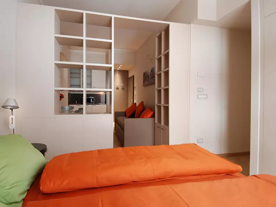 Immagine 12 di Appartamento in affitto  in Via Rizzoli18 a Bologna